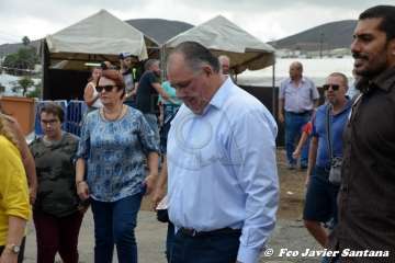 Santa Bárbara luce manto nuevo en la procesión de Lomo Catela (Foto Francisco Javier Santana)